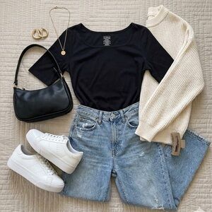 Like New LL Bean Black Top